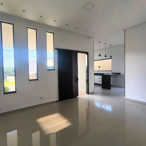 Casa a terrea a venda ou locação no Condomínio Veneza, em Cesar de Souza, Mogi das Cruzes,