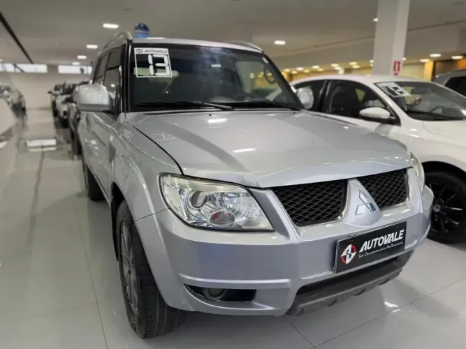 Mitsubishi Pajero TR4 2.0 Blind. 16V 131cv 4X4 Aut. 2013