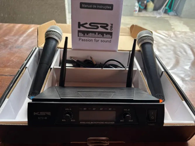 Microfone Duplo Sem Fio Mao + Mao Uhf Marca Ksr Kt2m - ksr pro