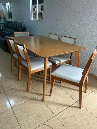 *SUPER DESCONTO* Conjunto mesa 6 cadeiras em madeira maciça novo a pronta entrega!