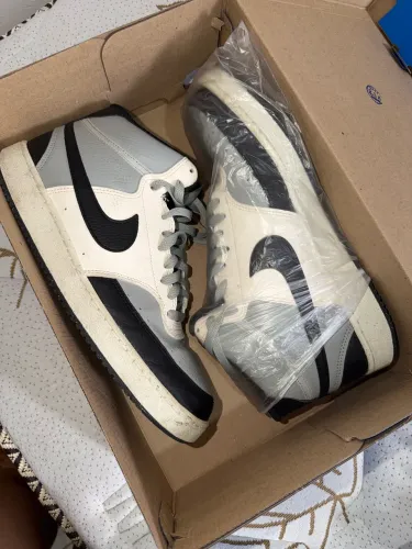 Vendo Tênis air Jordan Cinza número 40