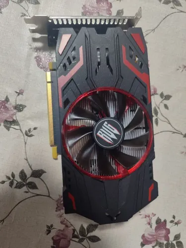 Placa de Vídeo GTX 550 Ti 2GB Revenger GDDR5 - Perfeito Estado