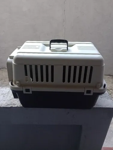 Caixa transportadora de animais
