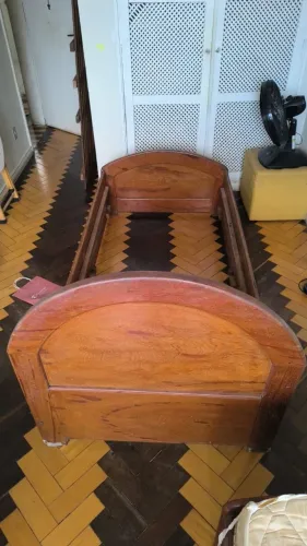 Cama madeira