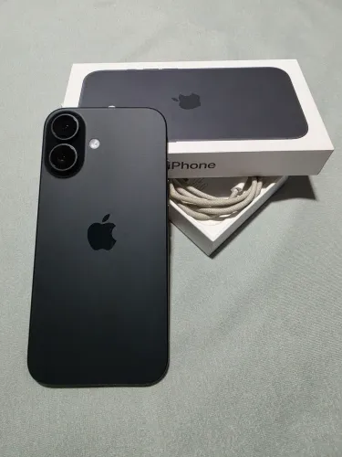 iPhone 16 256GB (bateria 100%) - 7 Meses de Garantia