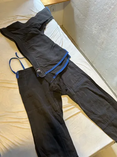Vendo kimono jiu-jítsu Arthyrus
