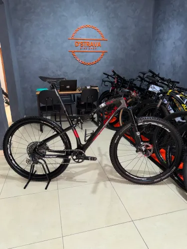Bicicleta Audax Fs 900 tamanho 19 carbono 