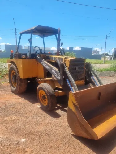 Carregadeira pula pula
