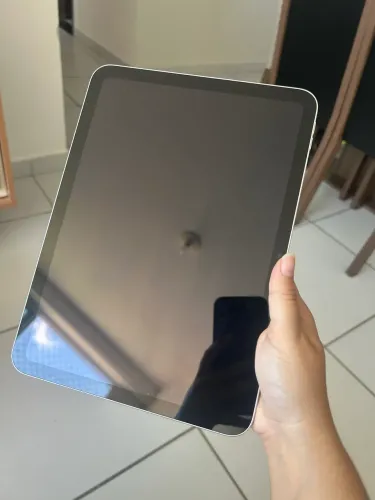 iPad 11ª Geração 128GB Prateado - Bateria 100% / Estado de Novo! (Com Caixa e Cabo)