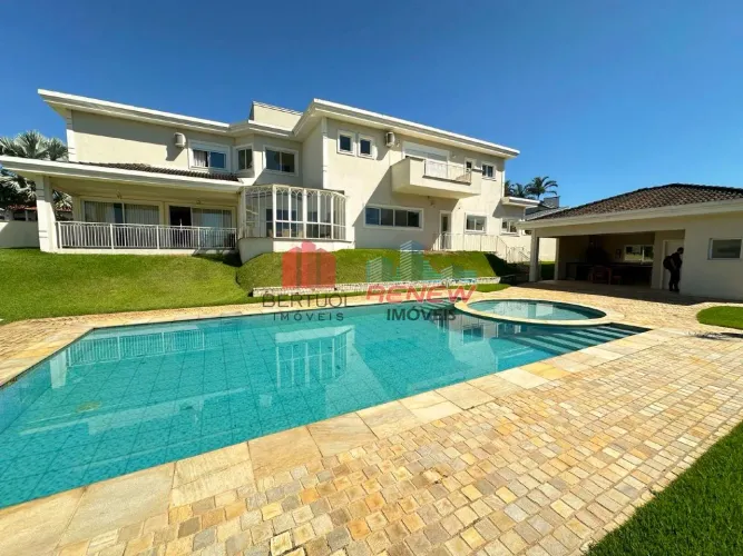 Linda casa de alto padrão a venda no Condomínio Sol Vinhedo Village