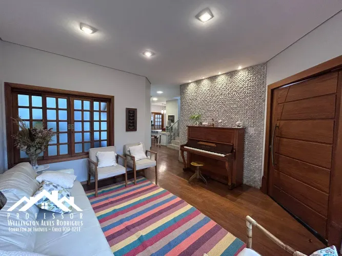 Casa duplex à venda no Condomínio Jardim Porto Real I em Limeira-SP