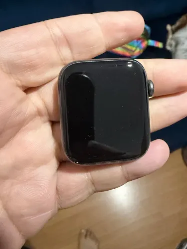 Apple Watch SE impecável completo com acessórios
