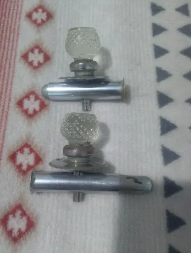 Trava para porta ( baton)