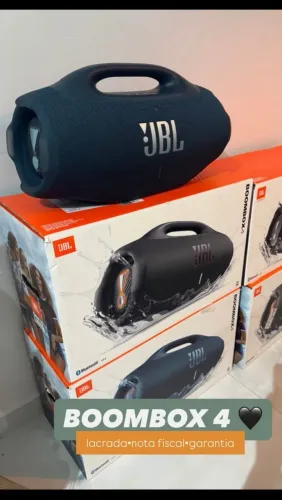 JBL boombox 4