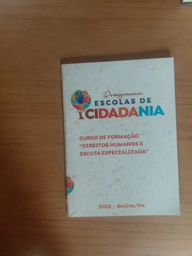 Livro - Escola de Cidadanias