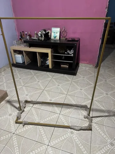 Arara de Roupa Industrial