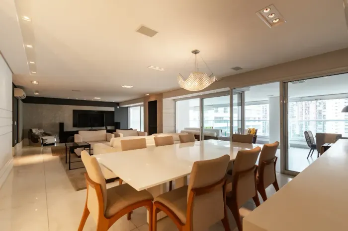 Imóvel para venda com 335 metros quadrados com 4 quartos em Vila Uberabinha - São Paulo - 