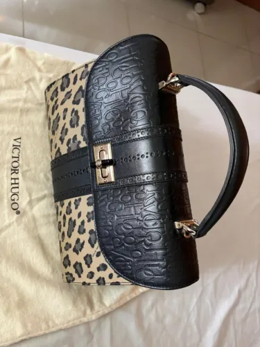 Bolsa Victor Hugo Original novíssima usada 2 vezes Nota Fiscal