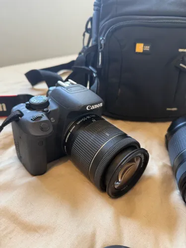 Canon T5i + Bolsa