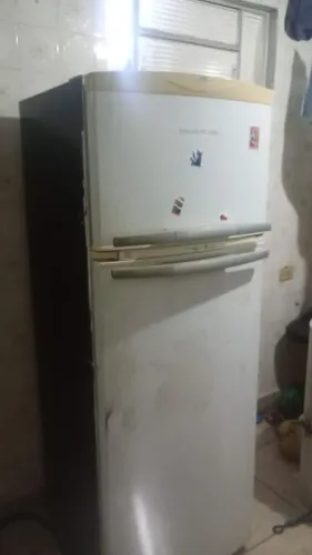 Geladeira funcionando tudo