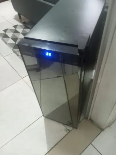 Climatizadora adega eletrolux