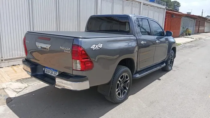Toyota Hilux CD SRX 4X4 2.8 TDI 16V Diesel Aut. 2017