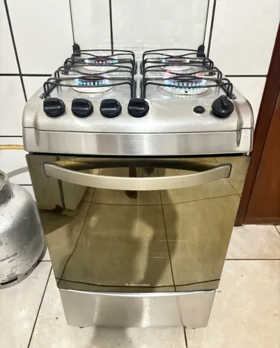 Fogão Electrolux 4 bocas faço entrega