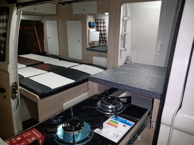 Montagem motorhome Motorcasa kombi