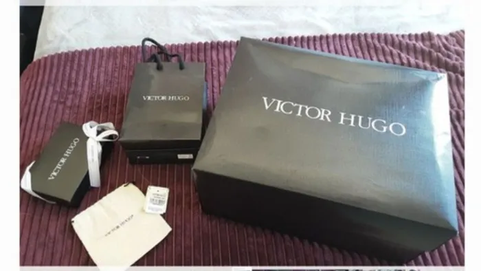 Caixa e dust bag da Victor Hugo 