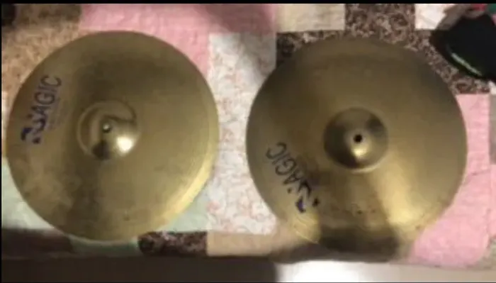 Chimbal para bateria ótimo som magic brass alemão de 14PL