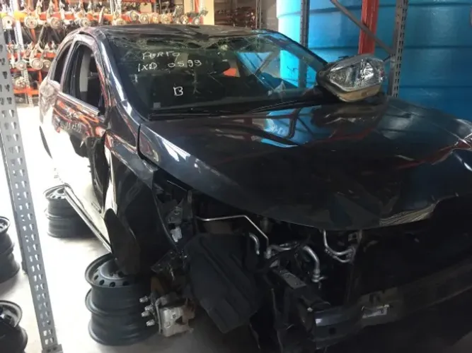 Gm Cobalt 1.8 2016 Airbag Motor Porta Retrovisor Capo Farol Lanterna Sucata