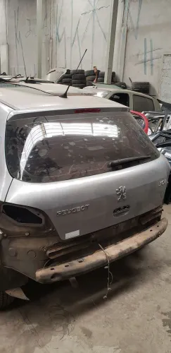 Tampa traseira Peugeot 307 2002 a 2008