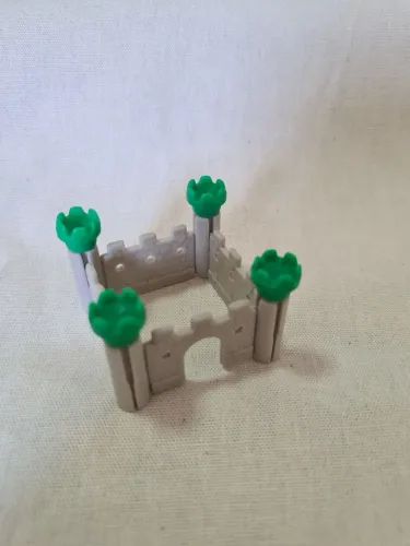 Miniaturas kinder castelo raro 