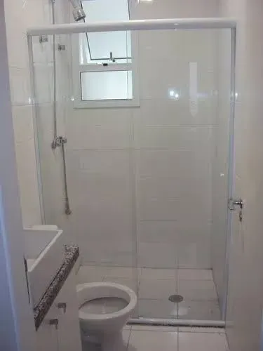 Promoção Box De Banheiro 270 o metro quadrado já instalado com prateleira de brinde