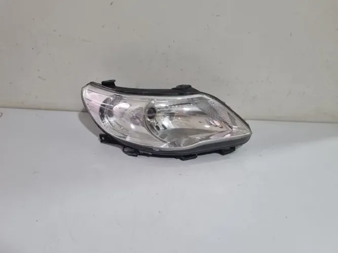 Farol direito Gol / Voyage / Saveiro G5 2008/2009/2010/2011/2012