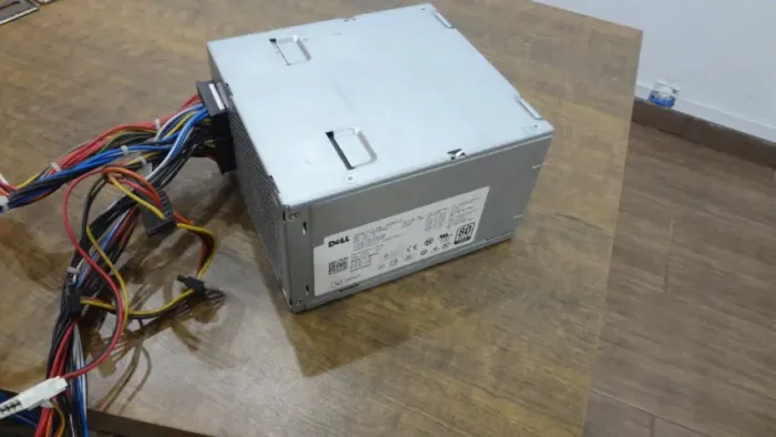 Fonte ATX Dell Server N525EF-00 525W 80 Plus Silver