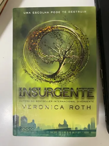LIVRO INSURGENTE