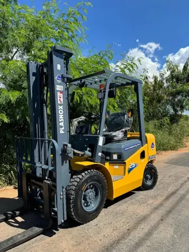 Empilhadeira Nova| Diesel | 2.500kg| Torre 3.5mts