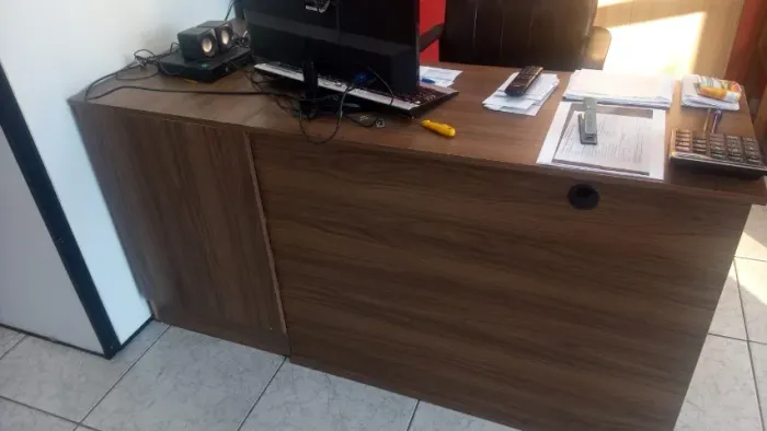 Bancada de escritório em L 