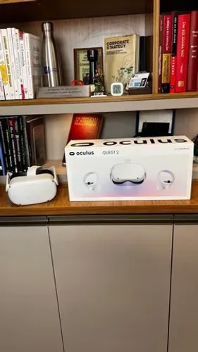 Oculus Quest 2 - Completo + Case