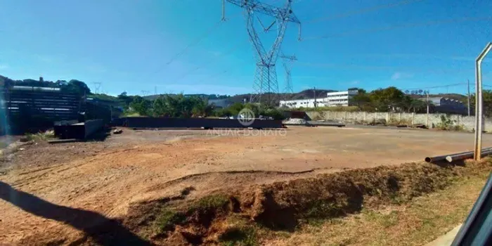 Olhos D'agua - Lote / Terreno à venda na Anuar Donato