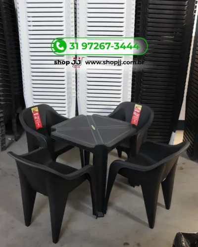Kit de mesa quadrada com 4 poltronas resist 200