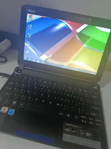 Mini computador Acer AspireOne