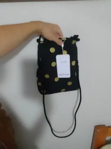 Bolsa Bucket da Cris Barros. 