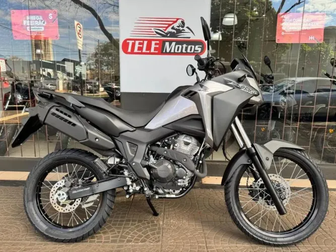 HONDA XRE SAHARA 300 2025