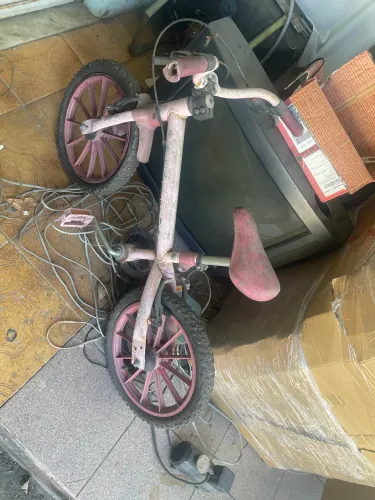 Bicicleta rosa aro 12