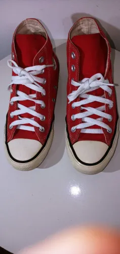 Tênis Converse All Star ( modelo: Chuck Taylor cano alto.) original. Tam. 35 / Usado.