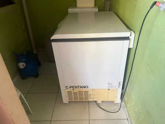 FREZZER SEMI NOVO