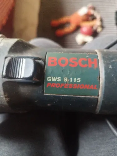 Esmerilhadeira Bosch GWS 8-115 Professional