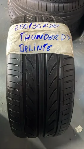 Pneu Delinte Thunder D7 255/35 R20